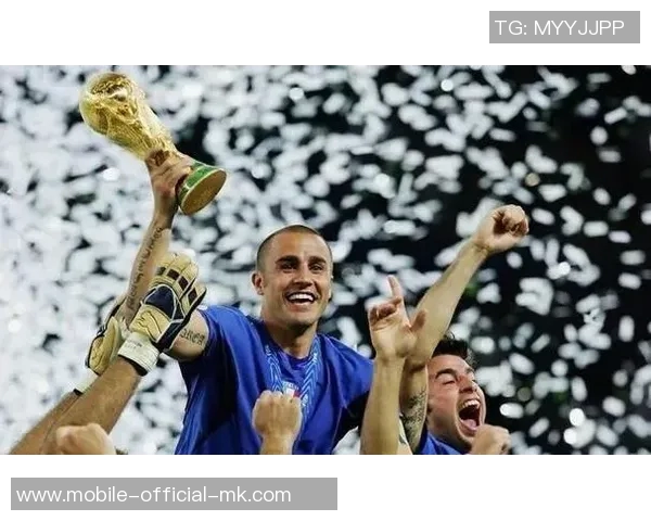 天下足球皮波带你领略全球足球盛宴的精彩瞬间与背后的故事 天下足球皮波带你领略全球足球盛宴的精彩瞬间与背后的故事